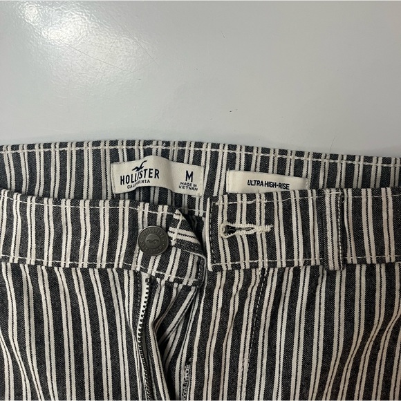 Hollister Straight Leg 7/8 Pants | Size M - Picture 2 of 5